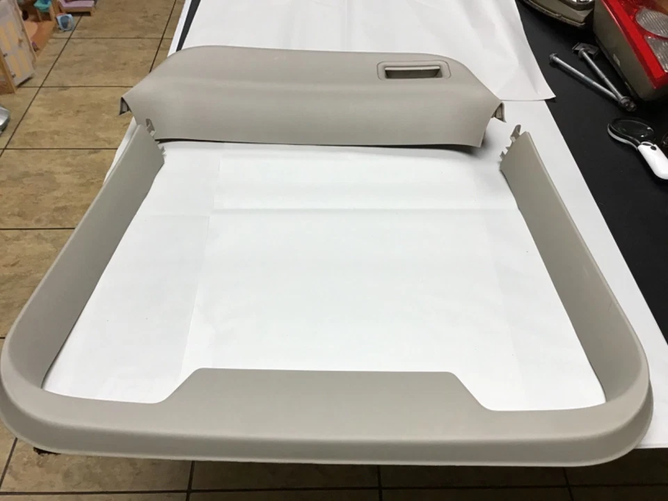 04-08 chrysler crossfire rear trunk hatch panel trim set - Image 1 of 1