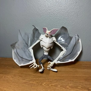 2004 DC Comics The Batman Animated Series Man-Bat Actionfigur Spielzeug weiß - Bild 1 von 2