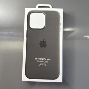 OEM Apple iPhone 15/Plus/Pro/Pro Max Silicone/Clear/FineWoven Case with MagSafe - Photo 1 sur 3