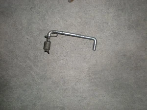 Kawasaki 1993 KE 100 B KE100 asiento bisagra estancia - Imagen 1 de 1