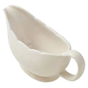 Pioneer Woman ~ "Toni" ~ Stoneware ~ Embossed ~ Linen/Off White ~ Gravy Boat - Picture 1 of 6