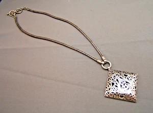 Colgante Cuadrado Filigrana Plata de Ley 17.2" Collar Cadena Cola de Pescado Firmado 39g - Imagen 1 de 6