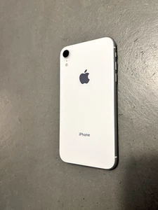 Apple iPhone XR - Unlocked - 64 Go - White - A1984 - 82% Battery - Like New - Photo 1 sur 18