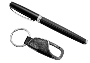 Penna a Sfera Pierre Cardin Acciaio Nero Opaco e Resina Set Regalo + Portachiavi - Picture 1 of 2