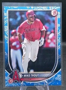 2025 Bowman Mike Trout #1 Blue Paisley /125 Angels Legend - Bild 1 von 3