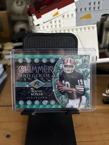 2024 Topps Resurgence Glimmer and Gleam Aqua Surge Refractor/249 Bernie Kosar - Imagen 1 de 2