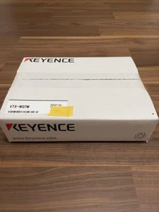KEYENCE VT5-W07M Touch panel - Picture 1 of 1