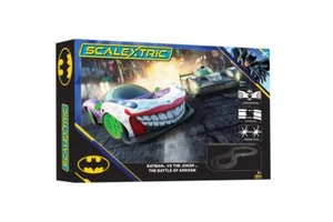 Scalextric C1438M Batman v The Joker The Battle of Arkham Starter Set - Picture 1 of 2