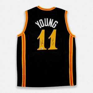 Maglia nera Trae Young Atlanta Hawks firmata "Ice Trae" stile professionale BAS - Foto 1 di 2