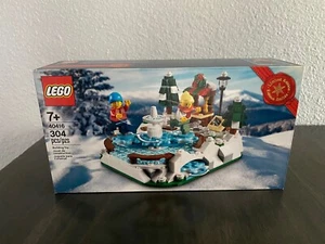 NEW LEGO 40416 Ice Skating Rink Set - Limited Edition - Retired - Picture 1 of 2