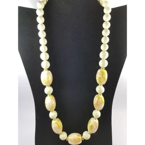 Coro Cream Marbleized Graduated Beaded Signed Vintage Single Strand Necklace - Bild 1 von 10