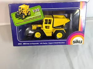 SIKU 2951 Mb-Trac Avec Basculeur Die-Cast 1/32 avec Emballage D'Origine F29 - Imagen 1 de 4