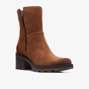 Clarks Ladies Ankle Boots ODOLLO ZIP Cognac Suede UK 8 / EU 42 - Picture 1 of 6