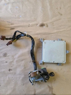 Acura Integra P75 2000-2001 ECU automática B18B1 LS con llave de encendido inmovilizadora Foto 1 de 4