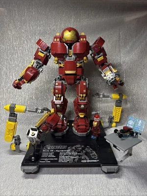 Lego 76105 Marvel: Super Heroes The Hulkbuster: Ultron Edition Adult Collection - Image 1 of 4