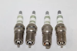 KIT 4 CANDELE ACCENSIONE MOTORE PER BOSCH 0242235592 HR7DCX - Picture 1 of 3