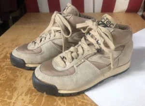 Vtg Hi-Tec Lady Lite Cream Tan Suede Leather Hiking Lace-up Boots Womens 5.5 - Picture 1 of 17