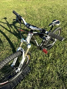 Jamis Full Suspension Mountain Bike - Picture 1 of 5