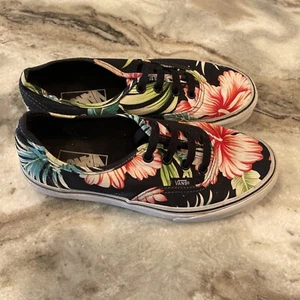 VANS OFF THE WALL HAWAIIAN Skate Shoes lace up sneakers Women's size 6 M EUC - Picture 1 of 7