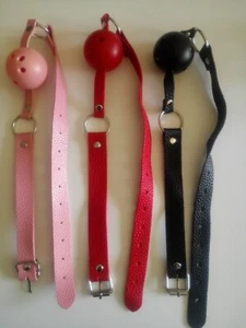 BDSM BONDAGE PLASTIQUE SEX SEXE BAILLON BOUCHE BOULE MOUTHGAG MOUTH GAG - Imagen 1 de 17
