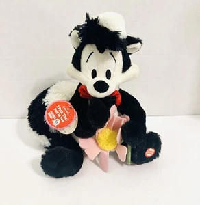 Hallmark Warner Brothers Pepe Le Pew Plush Looney Tunes Talking Flower - Picture 1 of 7