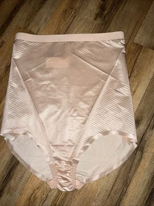NUEVO SPANXshape™️ Prendas moldeadoras invisibles cintura alta calzoncillo beige talla 1X AGOTADO $68 - Imagen 1 de 14