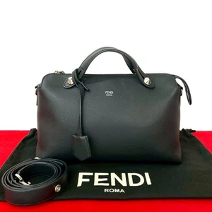 FENDI By the way medium Shoulder Bag leather black 27362 - Picture 1 of 10