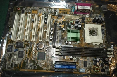 ASUS TUSL2-C 815P Socket 370 ATX motherboard universal AGP PCI IDE FDD - Image 1 of 4