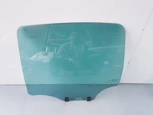 CITROEN C3 1.4i SCHALTGETRIEBE 2011 TÜRSCHEIBE HINTEN LINKS E643R-006723 - Bild 1 von 7