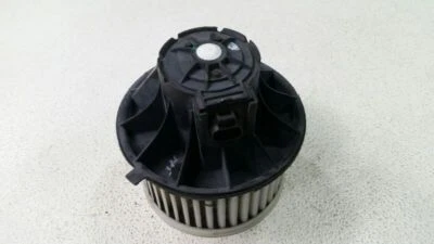 Б/у задний двигатель вентилятора ОВК подходит: 2007 Gmc Yukon xl 1500 задний класс A - Изображение 1 из 4