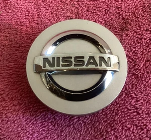 Nissan Altima Maxima Murano 350 Hubcap Center Cap OEM   40342 AU510 - Picture 1 of 2