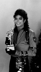 MICHAEL JACKSON POSTER Amazing Shot RARE HOT NEW 8 - Picture 1 of 1