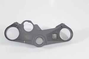 17-24 SUZUKI GSXR1000R OEM FORKS UPPER TRIPLES TOP TRIPLE TREE CLAMP CLAMPS 0380 - Picture 1 of 6