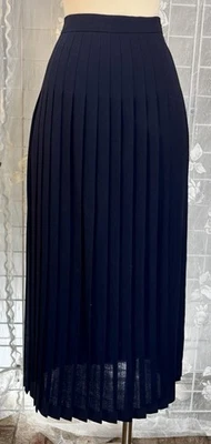 Vintage Jaeger Black Pleated Lined Skirt 100% Wool Women’s Size 10 NEW - Image 1 of 4