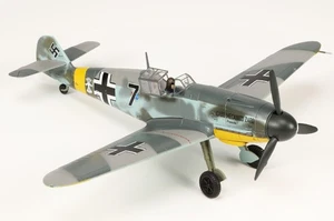 Hobby Master 1/48 Bf 109F Black 7 Spanish Air Force 2 Esc Azulm - Picture 1 of 2