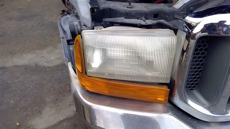Faro derecho pasajero compuesto para camioneta Ford F250SD 99-00 309326 Foto 1 de 4