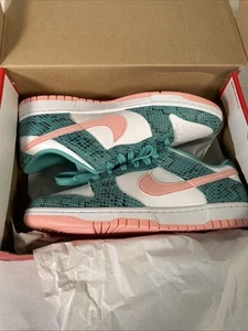 Nike Dunk Low Snakeskin Washed Teal Bleached Coral Size 10 DR8577-300 Sneakers - Picture 1 of 7