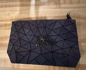 Holographic Geometric Chain Shoulder Crossbody Purse Reflective with triangles - Picture 1 of 7