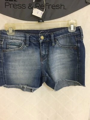 Mavi 牛仔短裤女式 26 Lana 切割中号水洗磨边下摆 — 第 1/4 张图片