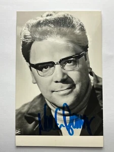 Autograph Walter Berry (†2000)-bass Austria-opera singer-autographed-postcard - Picture 1 of 2