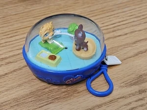 Hasbro 2007 Littlest Pet Shop LPS Take Along Clip-On Keychain Chow Boxer Rope - Picture 1 of 7