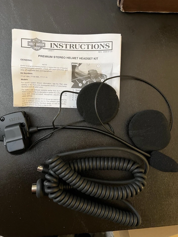 (Pair) NIB Harley Davidson Premium Stereo Headsets