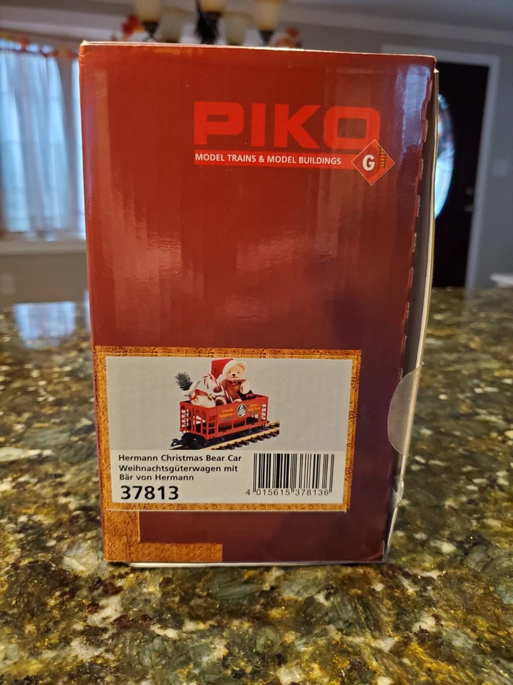 PIKO 37813 Herman Christmas Bear Car - Image 1 of 3