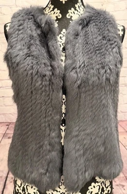 Chaleco 525 AMERICA Luxe Para Mujer Gris 100% Real Teñido Piel de Conejo Tejido Sin Forro S Foto 1 de 4