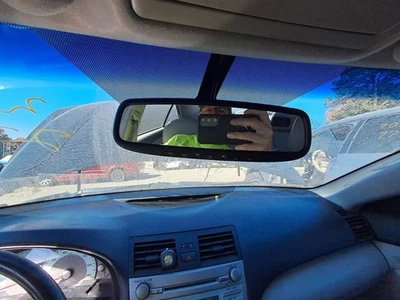 Espejo retrovisor Canada Market atenuación automática compatible con 09-14 MATRIX 2647589 Foto 1 de 4