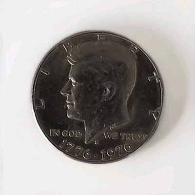 1776-1976 D Bicentennial Kennedy Half Dollar!With Filled Mint Mark ! collectable - Image 1 of 4