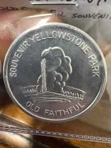 Yellowstone, WY alte treue Souvenir Medaille - Bild 1 von 2