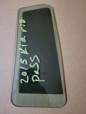 Kia Rio 2012-2017 OEM pasajero trasero derecho ventilación cuarto ventana ventilación vidrio Foto 1 de 3