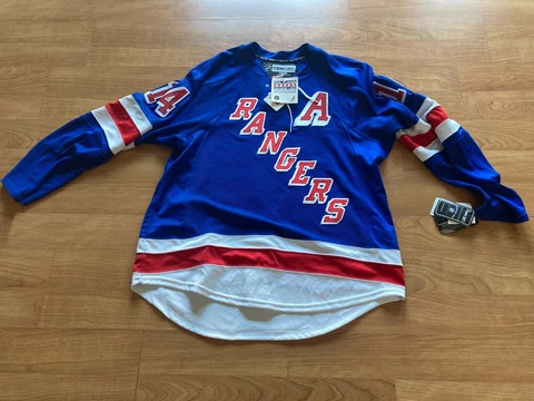 BNWT Authentic Brendan Shanahan New York Rangers Reebok jersey, size 52 Cover