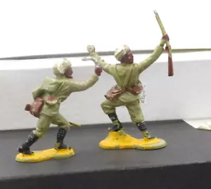 Crescent 60mm Indian Army Soldiers Two Different - Picture 1 of 3